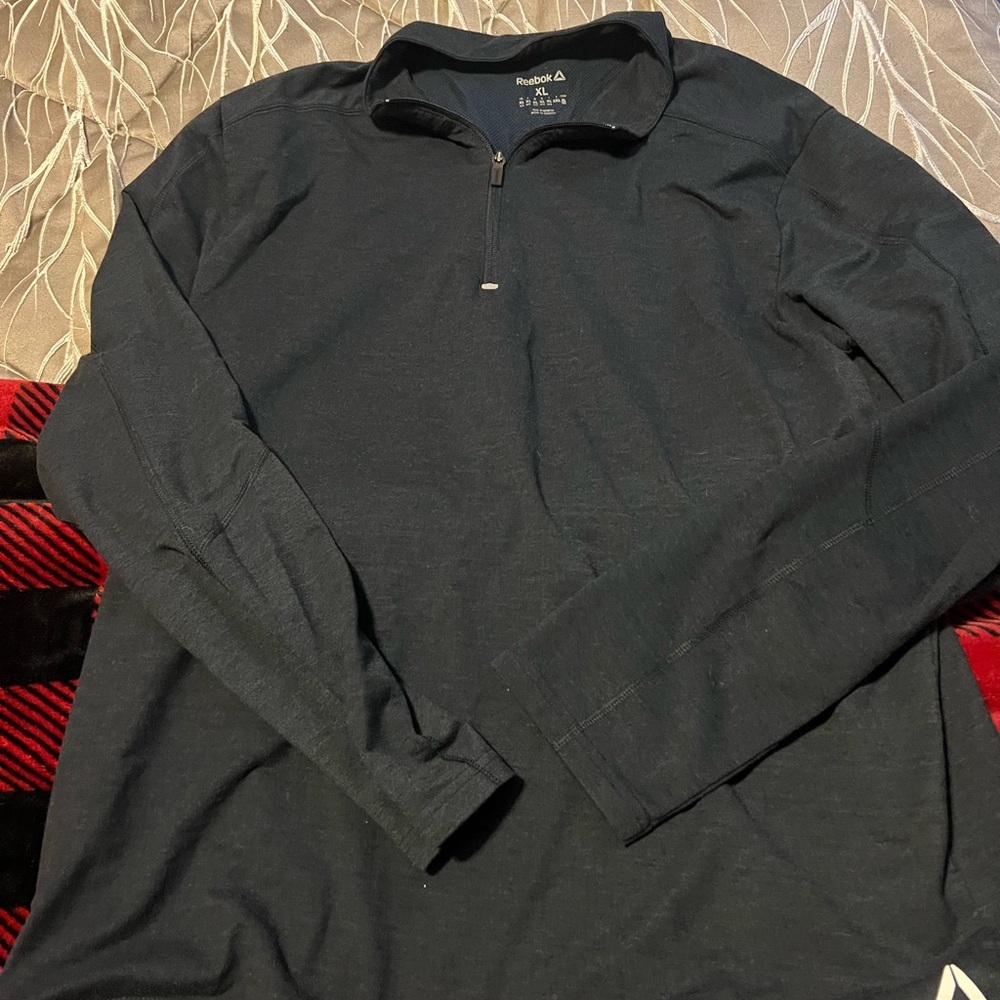 Reebok Men's Dark Gray Long Sleeve Tee